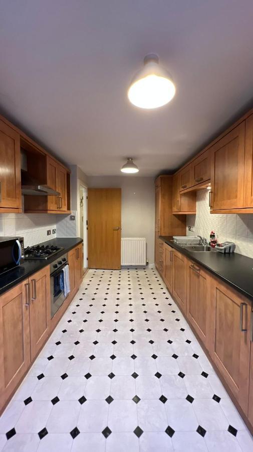 Edinburgh City Centre - Powderhall Modern Spacious 2 Bedroom Apartment With Free Parking Ngoại thất bức ảnh