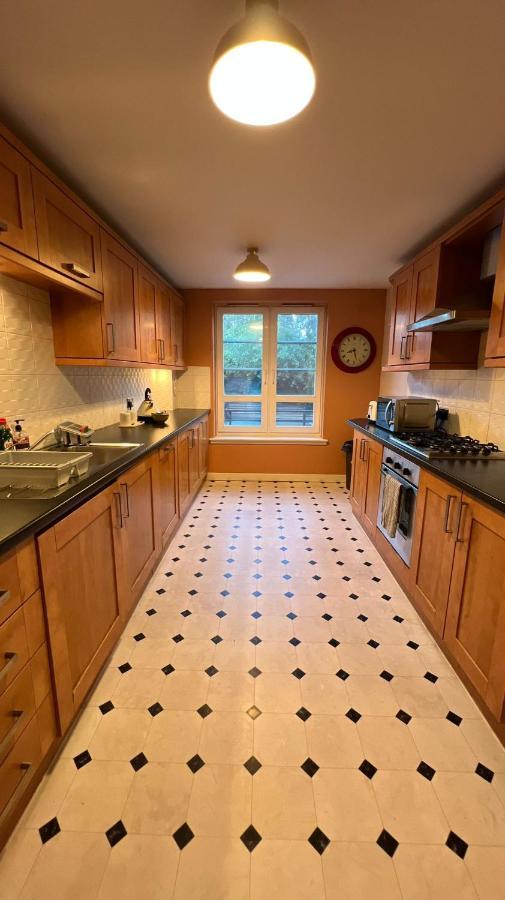 Edinburgh City Centre - Powderhall Modern Spacious 2 Bedroom Apartment With Free Parking Ngoại thất bức ảnh